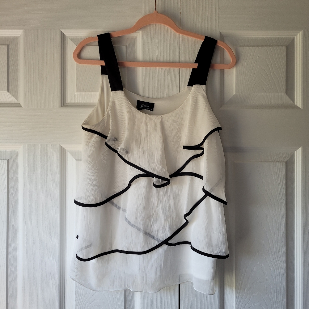 White blouse black details lined L